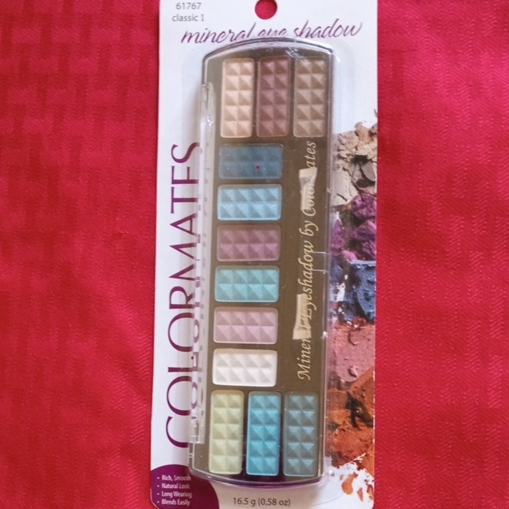 Colormates Pastel Mineral Eye Shadow Palette — Multi Pastel Colors